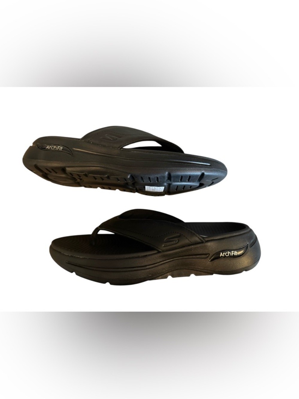 Skechers Men's Black Cushioned ArchFit Flip-Flop Sandals Size 8 - Picture 3 of 7